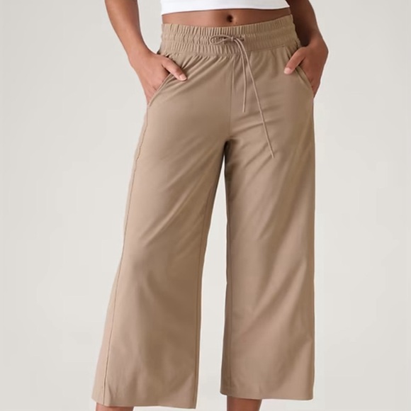 Athleta Pants - Athleta Avenue Wide Leg Crop Pant Sz 10 Color Pyrite